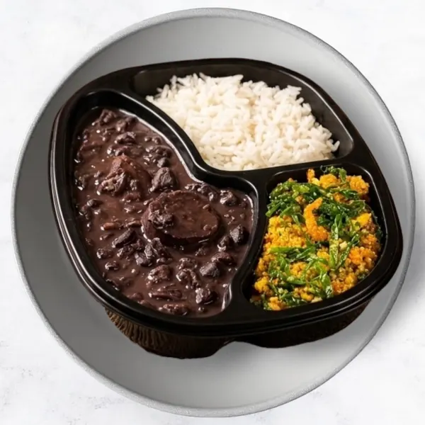 Marmita de feijoada com arroz, couve e farofa
